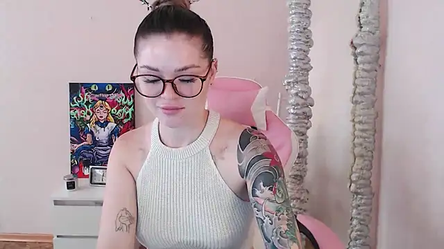 Snapshot of miaacatt chatting on October 2025 07:21:01 AM miaacatt online show from October 2025 07:21:01 AM