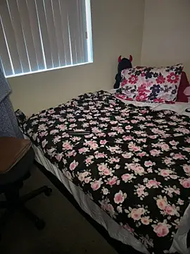 PeterGrandee online show from October 2025 11:34:01 PM