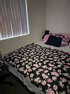 PeterGrandee online show from November 2025 10:15:02 PM