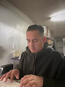 PeterGrandee online show from December 2024 08:21:02 PM