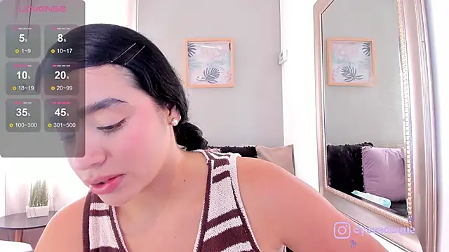Paula Desousa online show from May 2026 07:32:02 PM