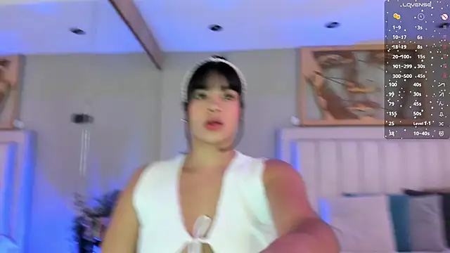 Paula Desousa online show from April 2026 04:30:02 PM