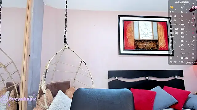 Paula Desousa online show from May 2026 07:19:01 PM