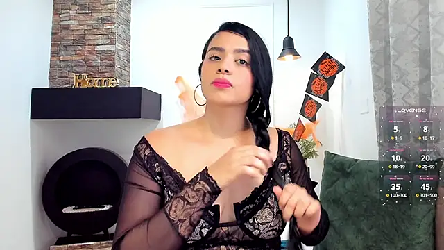 Paula Desousa online show from October 2025 07:33:02 PM