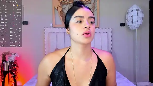 Paula Desousa online show from March 2026 08:04:02 PM