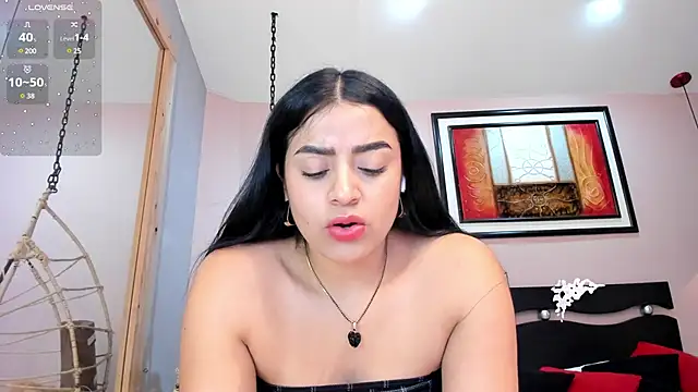 Snapshot of Paula_Desousa chatting on March 2025 11:07:01 PM Paula Desousa online show from March 2025 11:07:01 PM