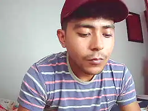 Snapshot of wailer_ chatting on December 2024 05:02:01 PM wailer online show from December 2024 05:02:01 PM