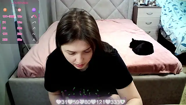 Snapshot of juliettkalen chatting on April 2026 04:03:01 AM juliettkalen online show from April 2026 04:03:01 AM