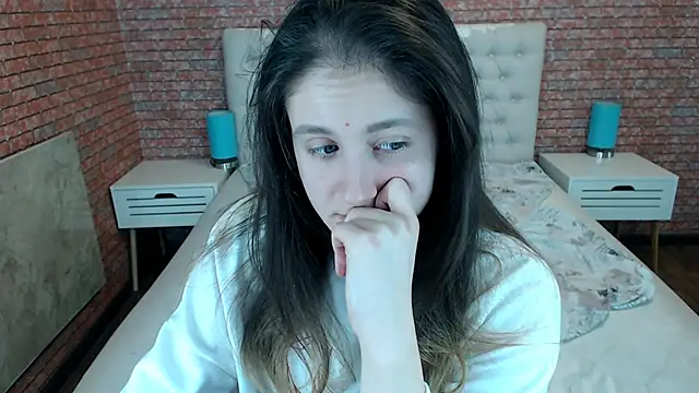 Snapshot of Holliy_Cooper chatting on November 2025 08:47:02 AM Holliy Cooper online show from November 2025 08:47:02 AM