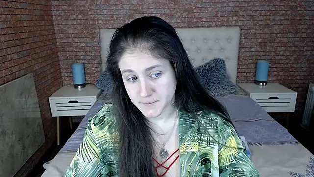 Holliy Cooper online show from March 2025 09:24:02 AM