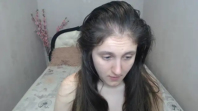 Snapshot of Holliy_Cooper chatting on June 2026 08:11:02 AM Holliy Cooper online show from June 2026 08:11:02 AM