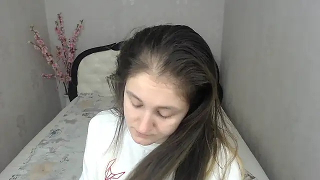 Snapshot of Holliy_Cooper chatting on December 2025 09:48:01 AM Holliy Cooper online show from December 2025 09:48:01 AM