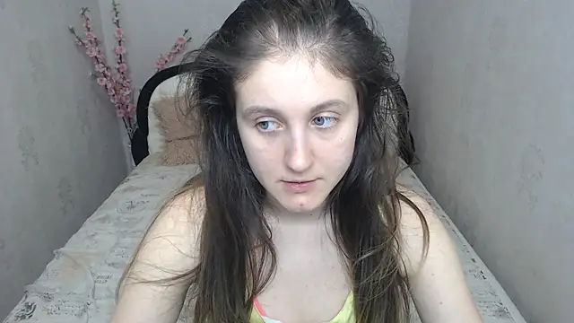 Snapshot of Holliy_Cooper chatting on May 2026 08:00:01 AM Holliy Cooper online show from May 2026 08:00:01 AM