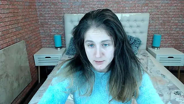 Snapshot of Holliy_Cooper chatting on October 2025 08:02:02 AM Holliy Cooper online show from October 2025 08:02:02 AM