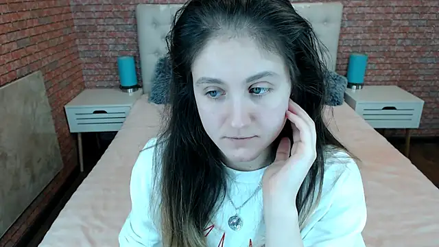 Snapshot of Holliy_Cooper chatting on November 2025 10:07:01 AM Holliy Cooper online show from November 2025 10:07:01 AM