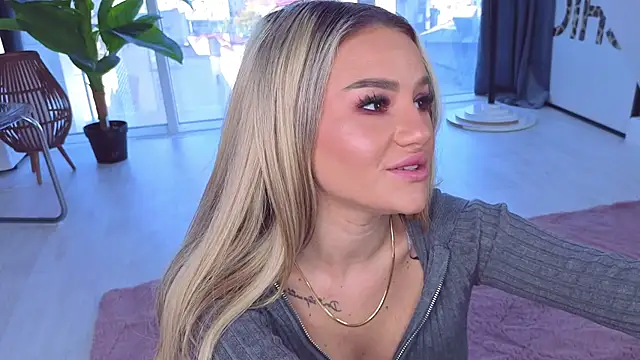 SpoilM3Mor3 online show from November 2025 11:15:02 AM