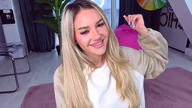 SpoilM3Mor3 online show from November 2025 12:31:02 PM