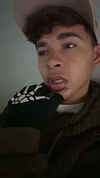 Austin connor  online show from October 2025 05:06:01 AM