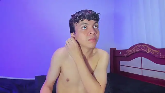 Lucaas King online show from December 2025 10:21:01 PM