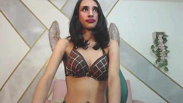 Snapshot of RoxanaCyrano_ chatting on February 2025 09:55:01 PM RoxanaCyrano online show from February 2025 09:55:01 PM