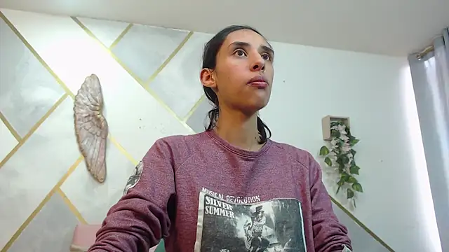 Snapshot of RoxanaCyrano_ chatting on November 2025 07:58:01 PM RoxanaCyrano online show from November 2025 07:58:01 PM