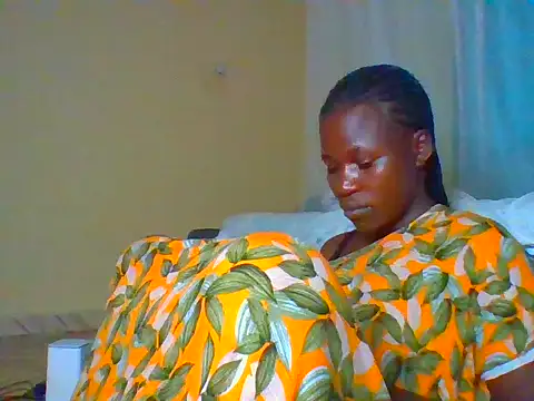 Snapshot of prettychic5 chatting on April 2026 03:13:02 PM prettychic5 online show from April 2026 03:13:02 PM