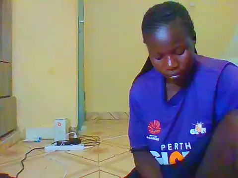 Snapshot of prettychic5 chatting on March 2026 07:42:02 AM prettychic5 online show from March 2026 07:42:02 AM