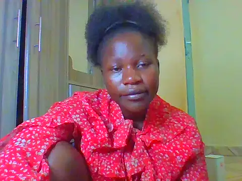 Snapshot of prettychic5 chatting on March 2026 12:09:02 PM prettychic5 online show from March 2026 12:09:02 PM
