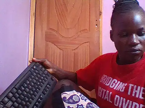 Snapshot of prettychic5 chatting on September 2025 07:20:01 AM prettychic5 online show from September 2025 07:20:01 AM