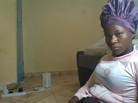 Snapshot of prettychic5 chatting on October 2025 06:21:02 AM prettychic5 online show from October 2025 06:21:02 AM