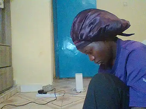 Snapshot of prettychic5 chatting on October 2025 07:16:02 AM prettychic5 online show from October 2025 07:16:02 AM