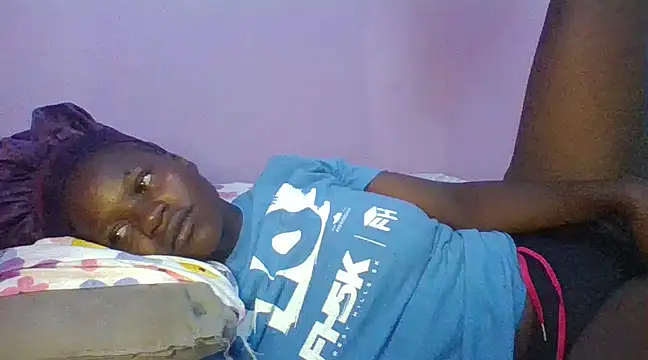 Snapshot of prettychic5 chatting on March 2025 06:54:02 AM prettychic5 online show from March 2025 06:54:02 AM