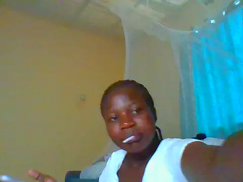 Snapshot of prettychic5 chatting on April 2026 02:55:01 PM prettychic5 online show from April 2026 02:55:01 PM