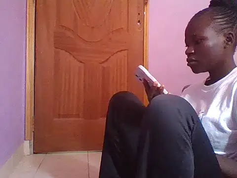 Snapshot of prettychic5 chatting on September 2025 07:30:02 AM prettychic5 online show from September 2025 07:30:02 AM