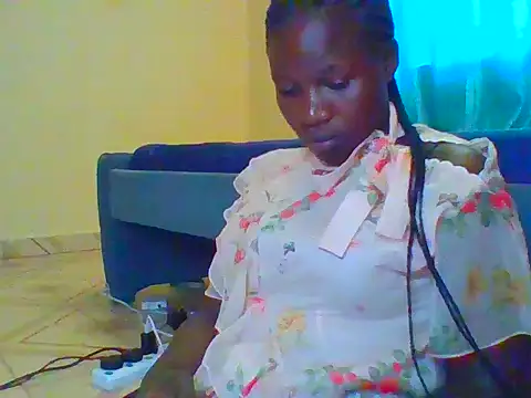 Snapshot of prettychic5 chatting on April 2026 09:22:01 AM prettychic5 online show from April 2026 09:22:01 AM
