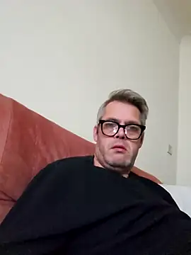 adriaan1975 online show from October 2025 07:57:02 AM