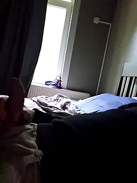 adriaan1975 online show from October 2025 12:52:01 PM