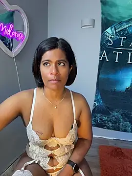 RoseMelanie online show from April 2026 07:02:01 AM