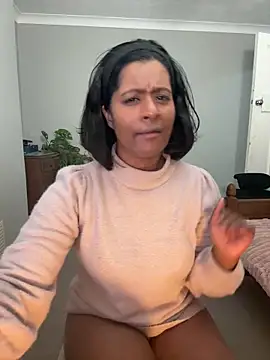 RoseMelanie online show from February 2026 08:39:01 PM