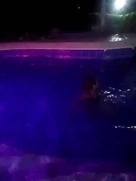 Snapshot of DULCE_ZOE chatting on September 2025 03:01:01 AM DULCE ZOE online show from September 2025 03:01:01 AM