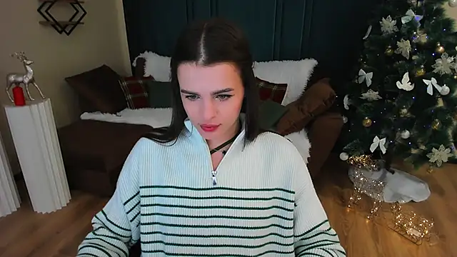 Snapshot of FinalAccord chatting on December 2025 10:21:02 AM FinalAccord online show from December 2025 10:21:02 AM