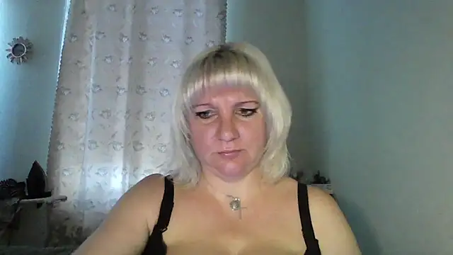 MeilomaWesa online show from November 2025 12:31:01 PM