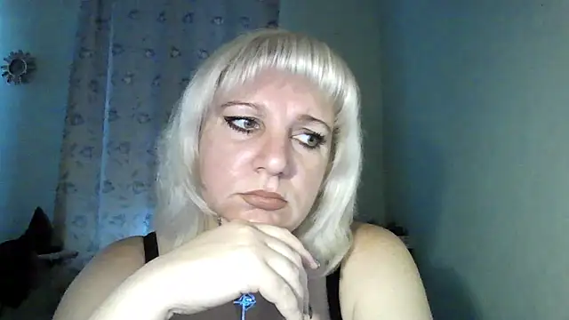 MeilomaWesa online show from October 2025 12:02:01 PM