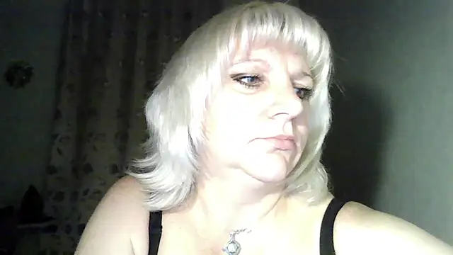 MeilomaWesa online show from October 2025 02:51:02 PM