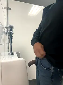 Alex69ricosuabe online show from November 2025 06:35:02 PM