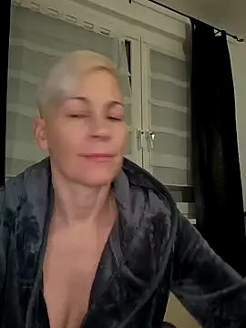 DarleenHot online show from December 2024 06:40:01 AM