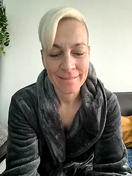 DarleenHot online show from October 2025 07:18:02 AM