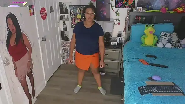 temptressbeauty24 online show from October 2025 03:18:02 AM