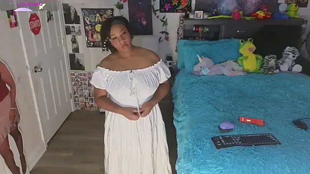 temptressbeauty24 online show from October 2025 04:47:01 AM