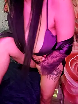 Snapshot of Zeina2024 chatting on November 2025 06:50:01 AM Zeina2024 online show from November 2025 06:50:01 AM